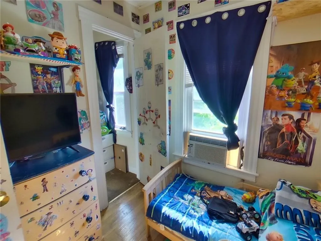 Property thumbnail image