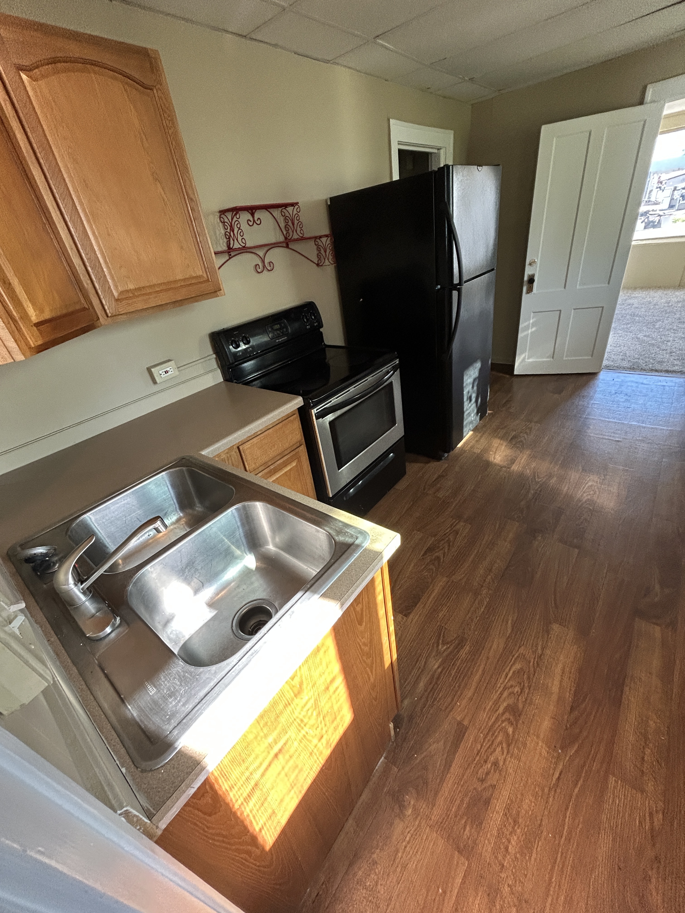 3678 Main Street - Apt 8