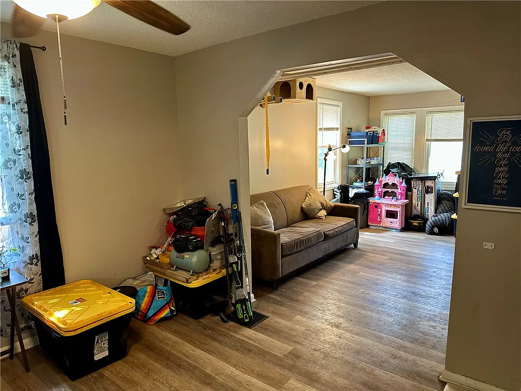 Property thumbnail image